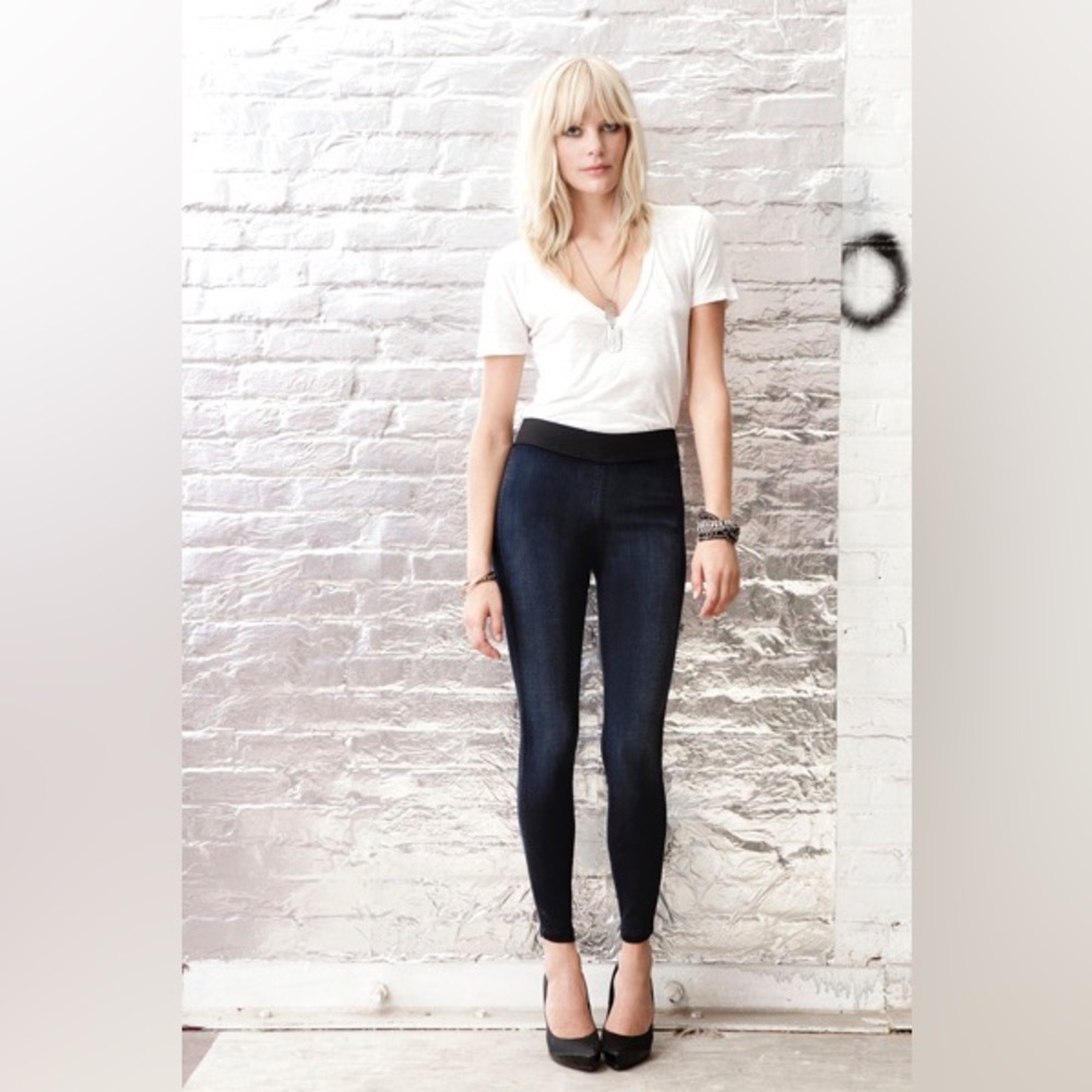 GOLDSIGN Women’s Denim Pull On Jem Leggings Sz 25 (sf)